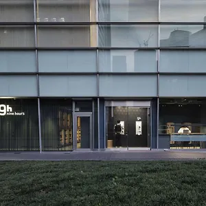 Hôtel capsule 9h Nine Shinagawa Station Sleep Lab For Men, Tōkyō